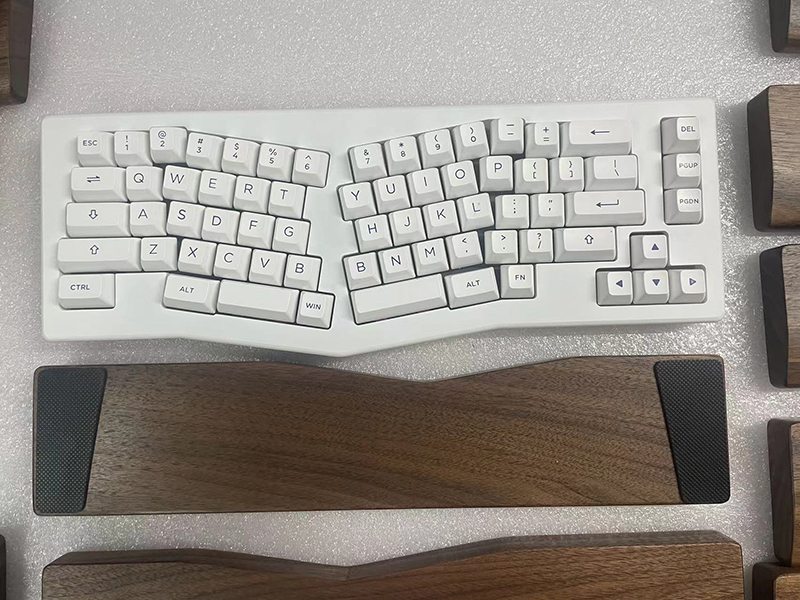 ที่วางข้อมือไม้วอลนัทแบบกำหนดเ - Wrist Rest Wood บทวิจารณ์และราคา